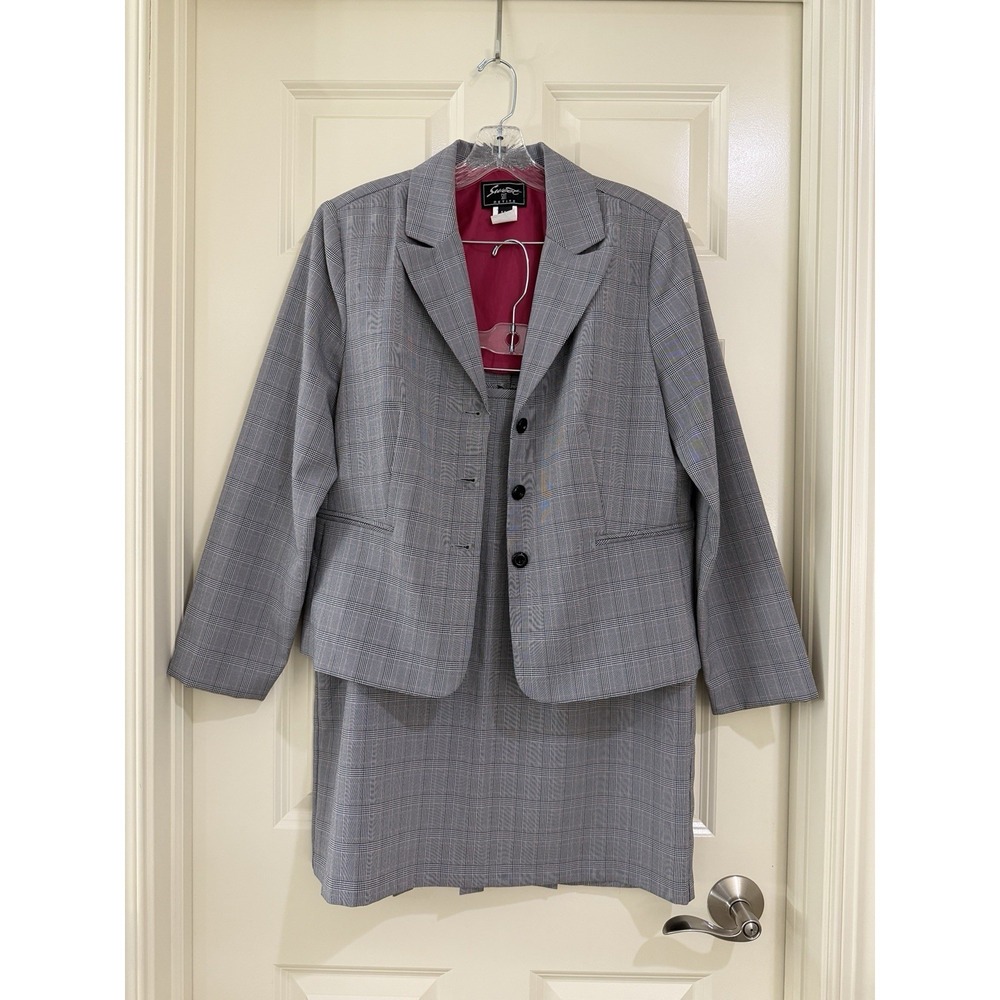 sweet suits women 2- piece skirt suits size 14P